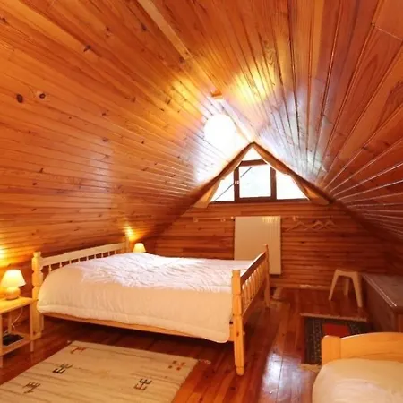 Chalet Le Balcon Du Sancy: Weekly Mountain Retreat