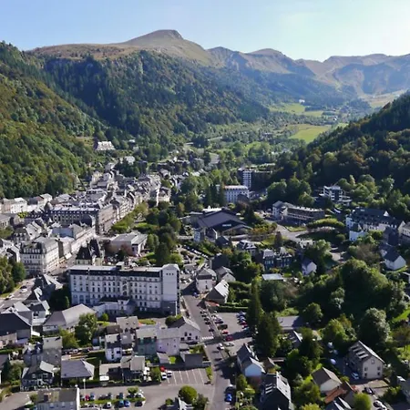 Le Balcon Du Sancy: Weekly Mountain Retreat Le Mont-Dore
