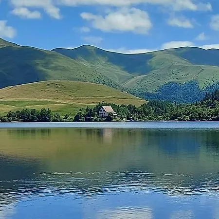 Chalet Le Balcon Du Sancy: Weekly Mountain Retreat *